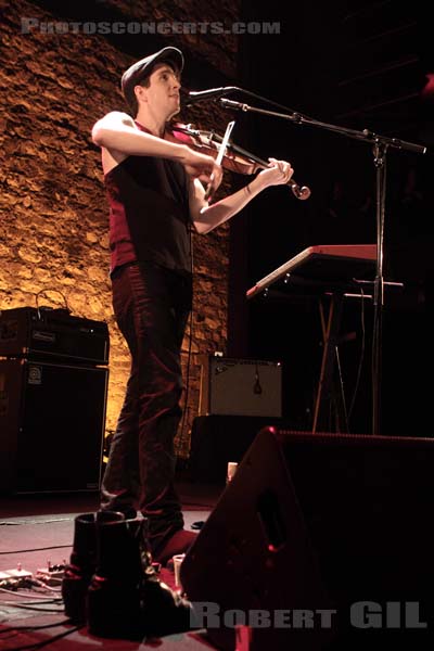 OWEN PALLETT - 2011-02-22 - PARIS - Cafe de la Danse - 